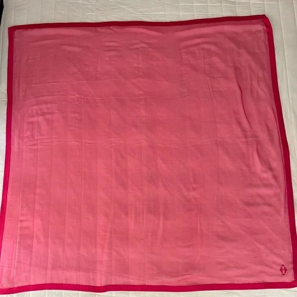 HERMES XL pink sheer silk shawl 142cm square - Picture 2 of 7